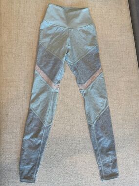 Alo Yoga Pants Leggings - Light Teal and Pink
